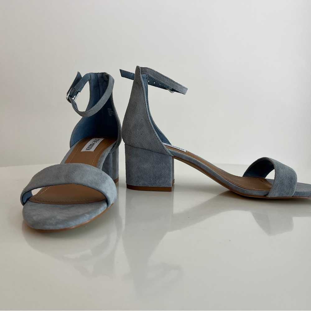 Steve Madden Irenee heeled sandal Baby Blue Azure Suede Leather Size 7